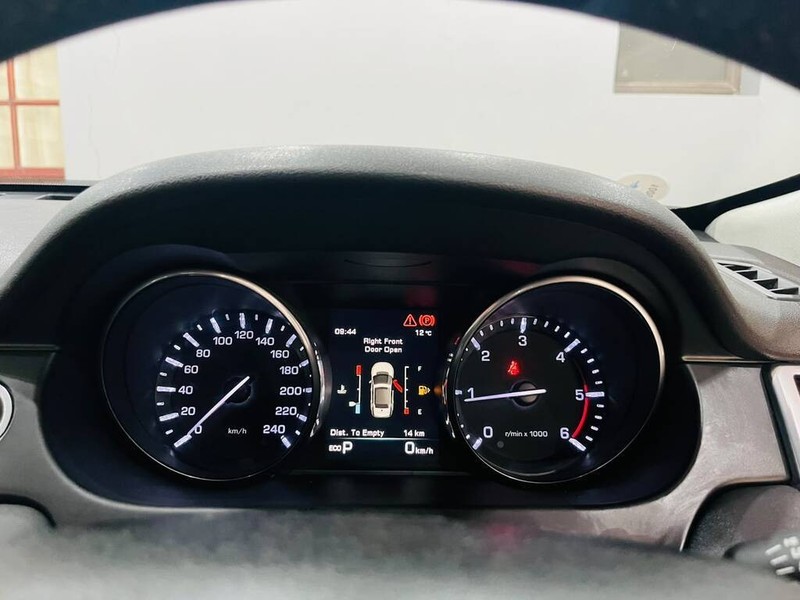 Land Rover Discovery Sport - FS Cars - Image 10