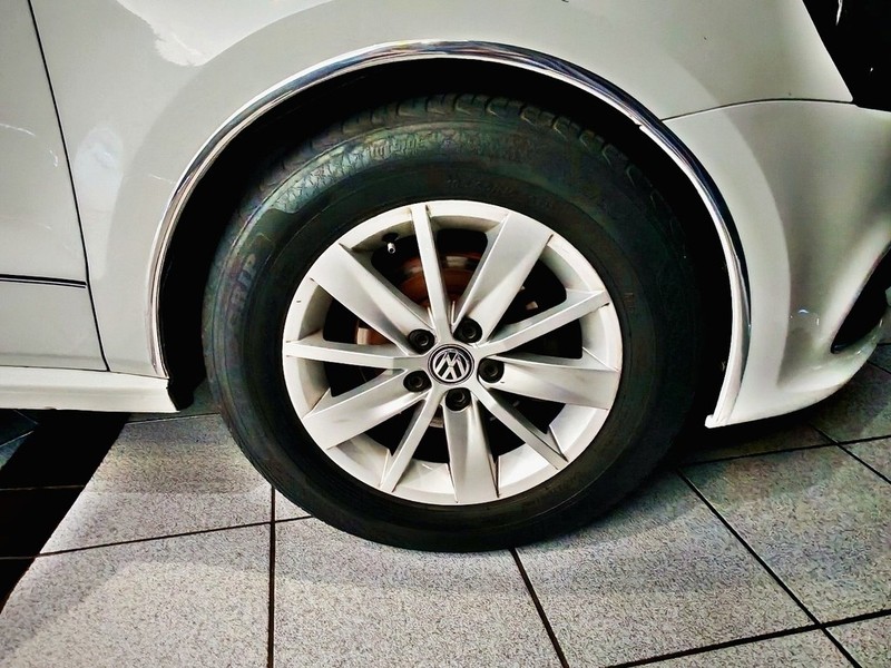 Volkswagen Polo Vivo - LisaCars - Image 9