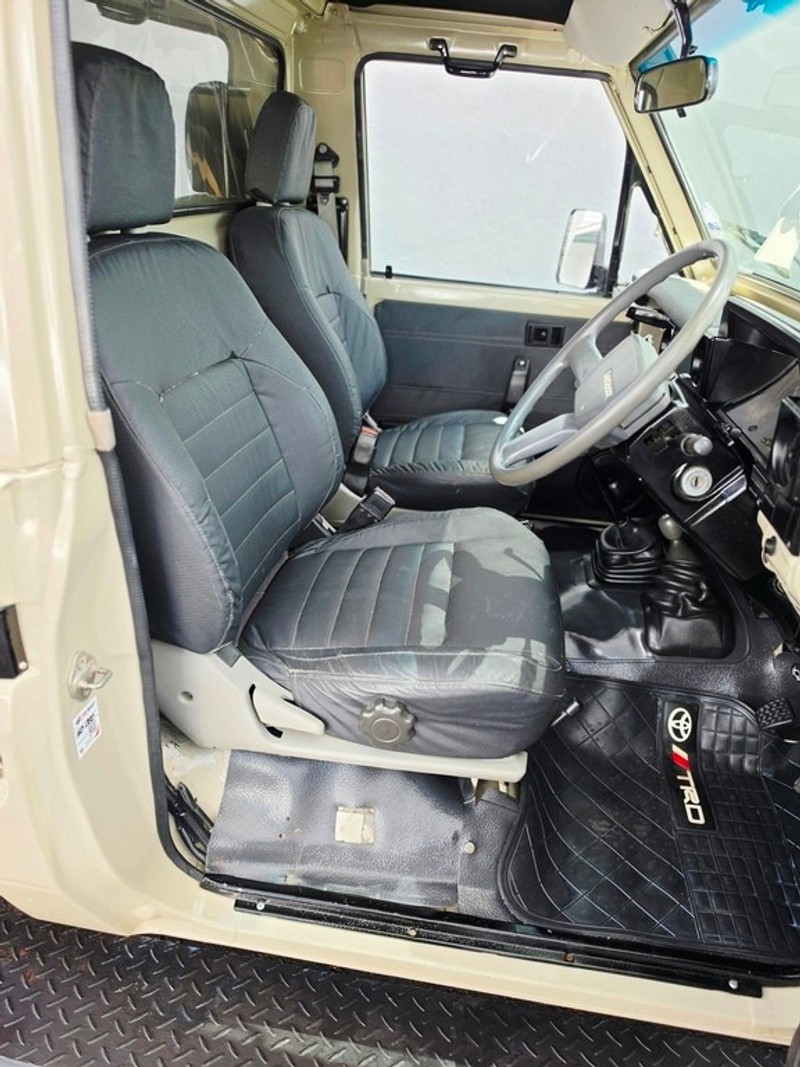 Toyota Land Cruiser - Motortoria - Image 19