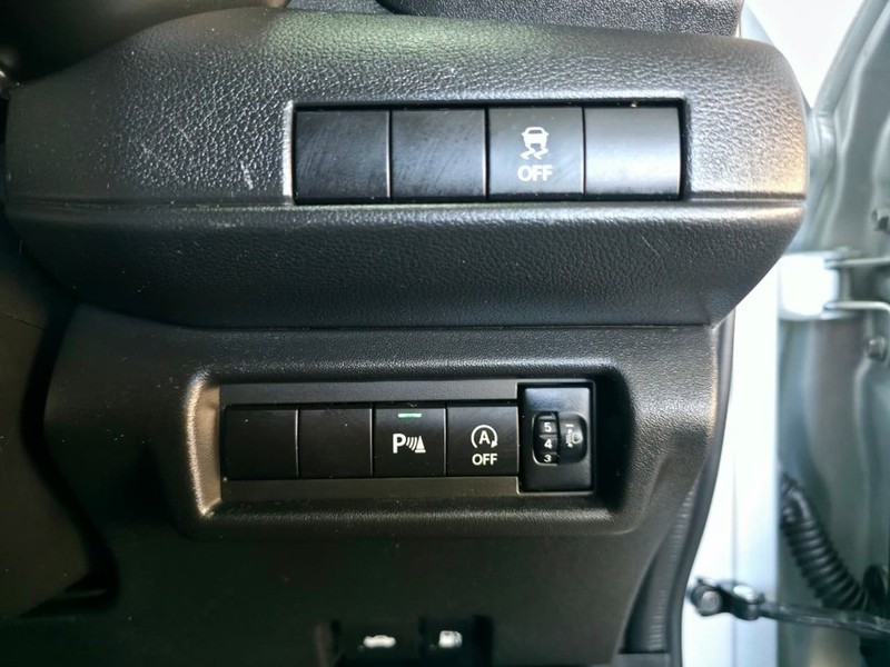 Suzuki Swift - Auto Investments Rustenburg - Image 17