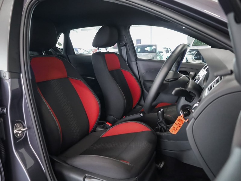 Volkswagen Polo Vivo - Hatfield VW Bryanston - Image 15