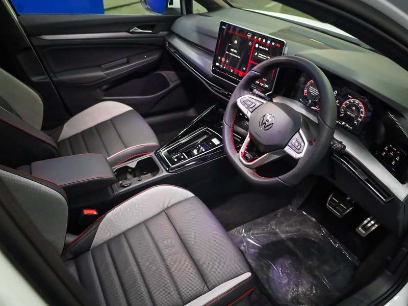 Volkswagen Golf - Hatfield VW Bryanston - Image 6