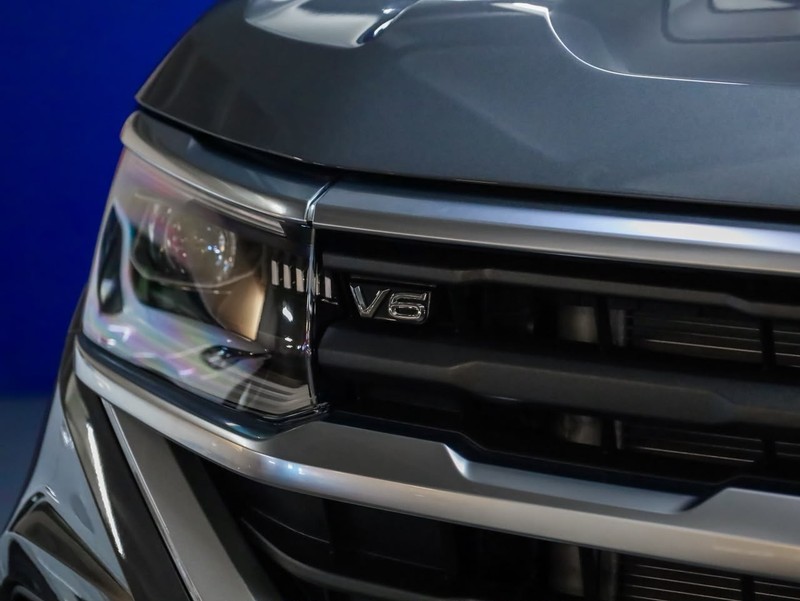 Volkswagen Amarok - Hatfield VW Bryanston - Image 6
