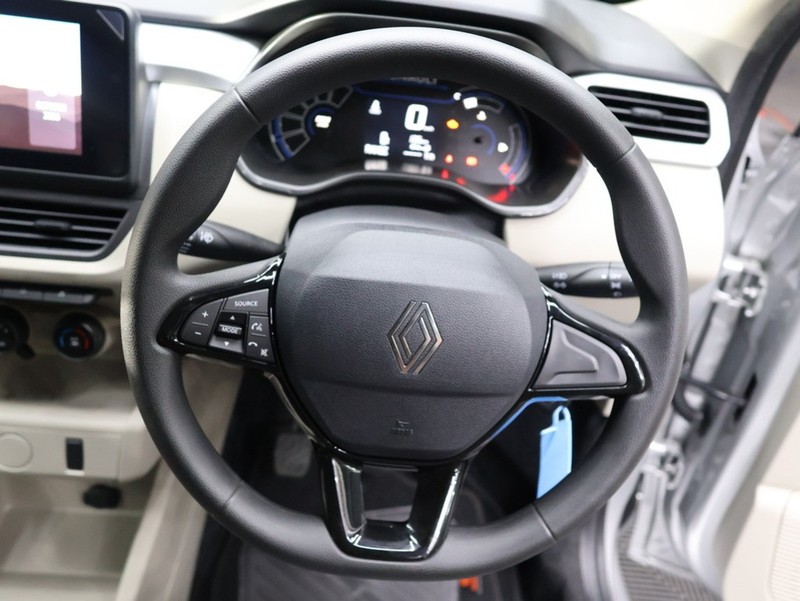 Renault Triber - KING OF CARS - Image 11