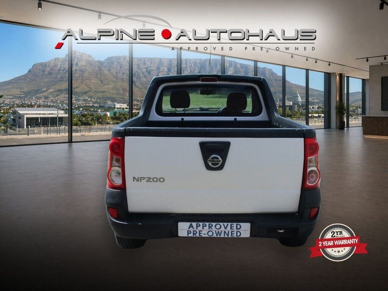 Nissan NP200 - Alpine Autohaus - Image 13