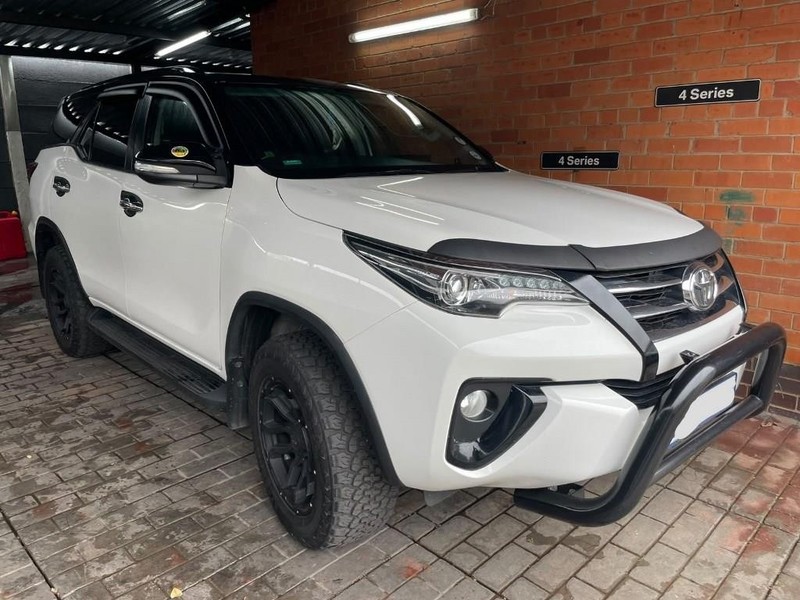 Toyota Fortuner - Mit Mak Motors - Image 3