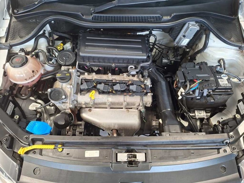 Volkswagen Polo Vivo - Cargen Auto - Image 13