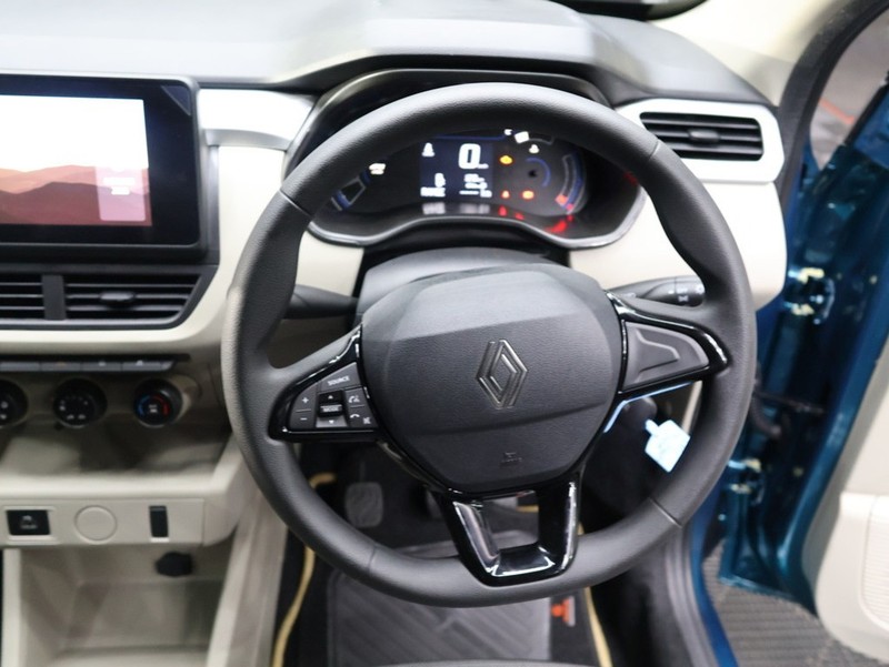 Renault Triber - KING OF CARS - Image 11