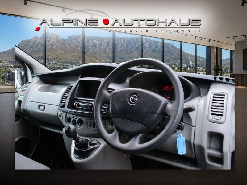 Opel Vivaro - Alpine Autohaus - Image 9