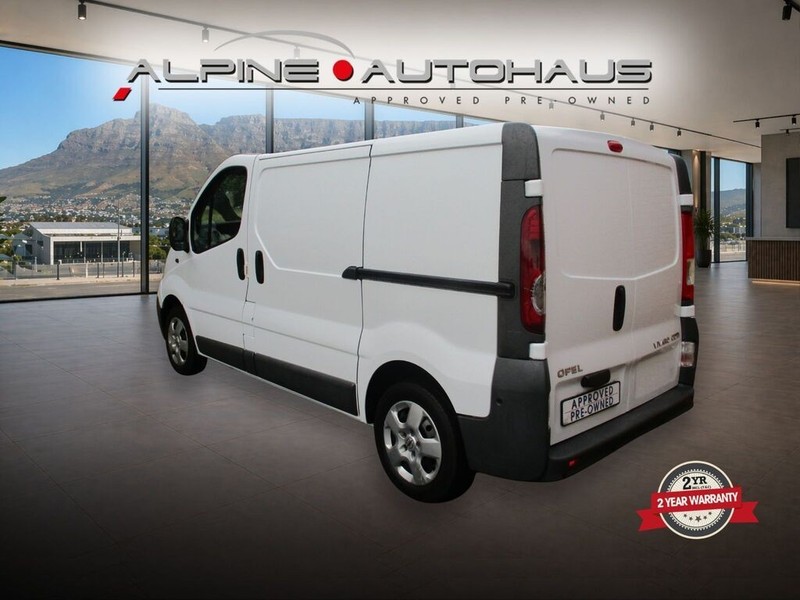 Opel Vivaro - Alpine Autohaus - Image 8