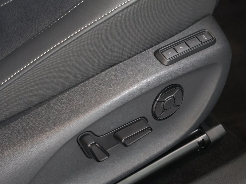 Volkswagen T-Roc - Hatfield VW Rivonia - Image 30