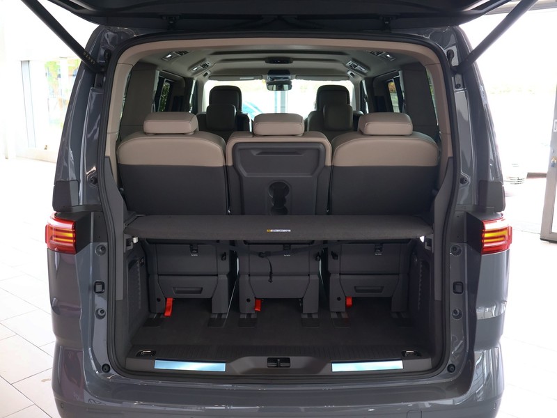 Volkswagen Caravelle - Hatfield VW Rivonia - Image 13