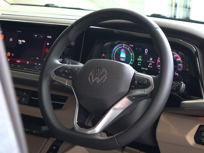 Volkswagen Caravelle - Hatfield VW Rivonia - Image 16