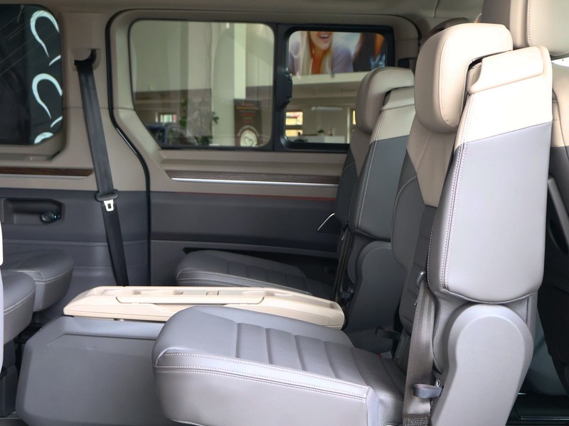 Volkswagen Caravelle - Hatfield VW Rivonia - Image 23