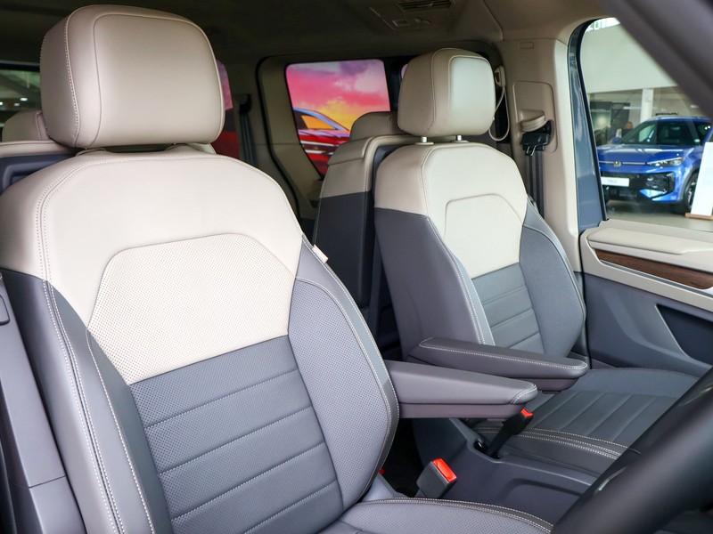 Volkswagen Caravelle - Hatfield VW Rivonia - Image 28