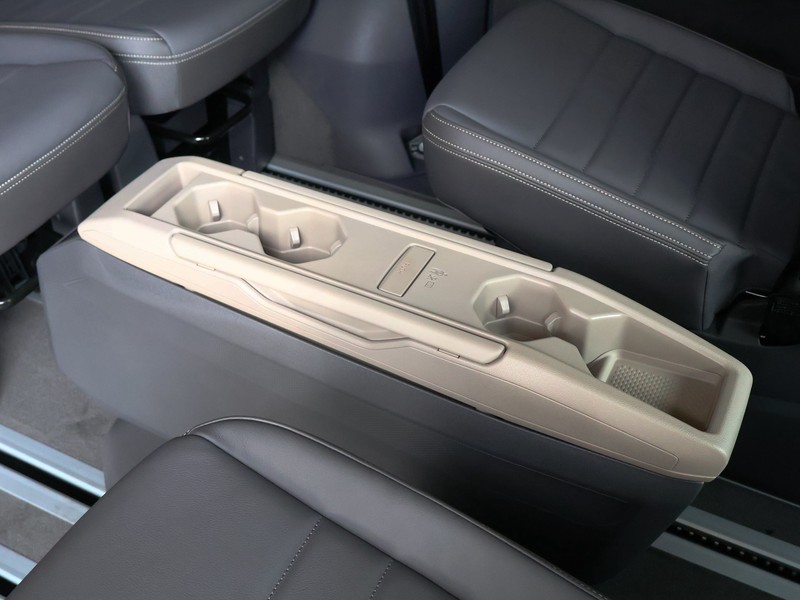 Volkswagen Caravelle - Hatfield VW Rivonia - Image 21