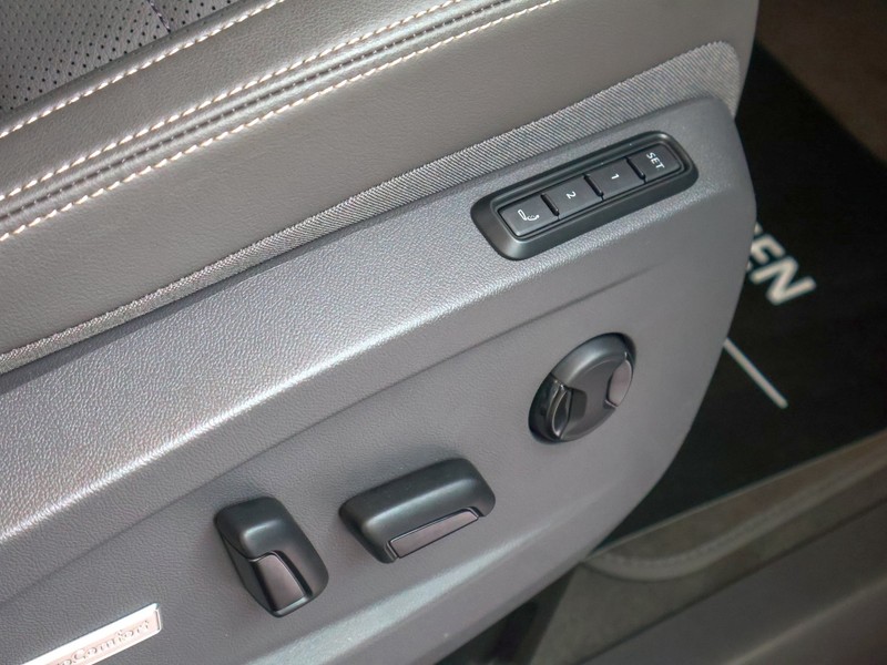 Volkswagen Caravelle - Hatfield VW Rivonia - Image 27