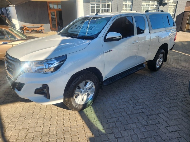 Toyota Hilux - WHEELSPOT - Image 1