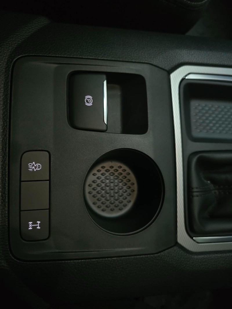 Volkswagen Amarok - Hatfield VW Northcliff - Image 13