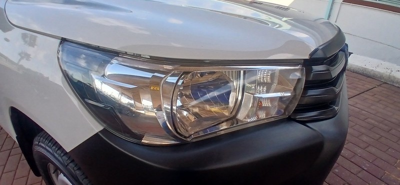 Toyota Hilux - Auto Investments Waterkloof - Image 17