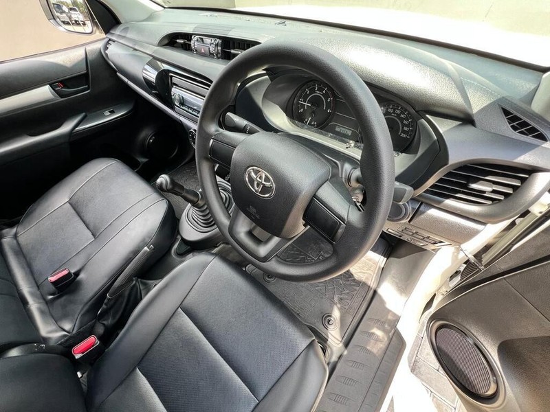 Toyota Hilux - Auto Investments Waterkloof - Image 17
