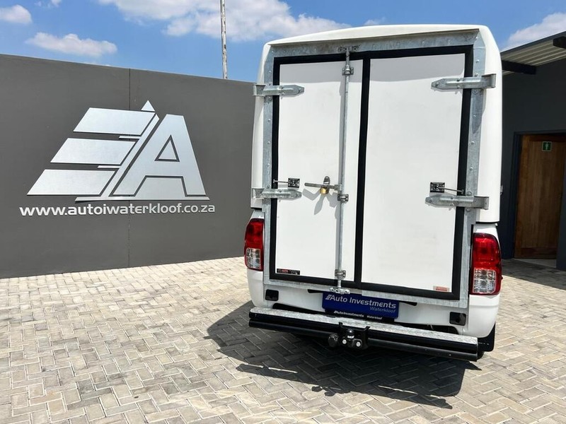 Toyota Hilux - Auto Investments Waterkloof - Image 6