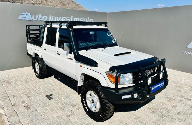 Toyota Land Cruiser - Auto Investments Waterkloof - Image 1