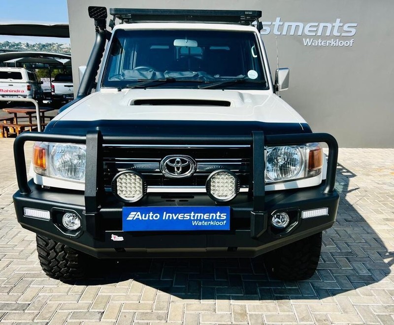 Toyota Land Cruiser - Auto Investments Waterkloof - Image 9