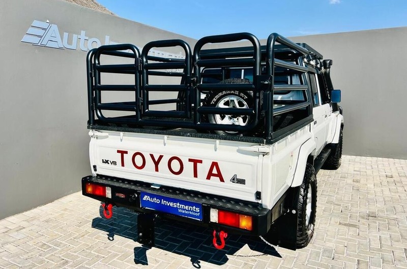 Toyota Land Cruiser - Auto Investments Waterkloof - Image 8