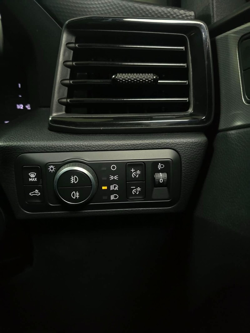 Volkswagen Amarok - Hatfield VW Northcliff - Image 28