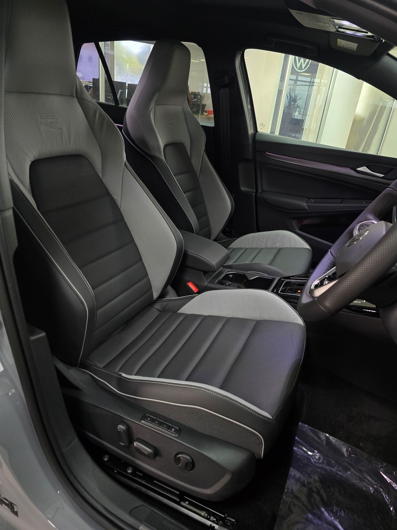 Volkswagen Golf - Hatfield VW Northcliff - Image 13