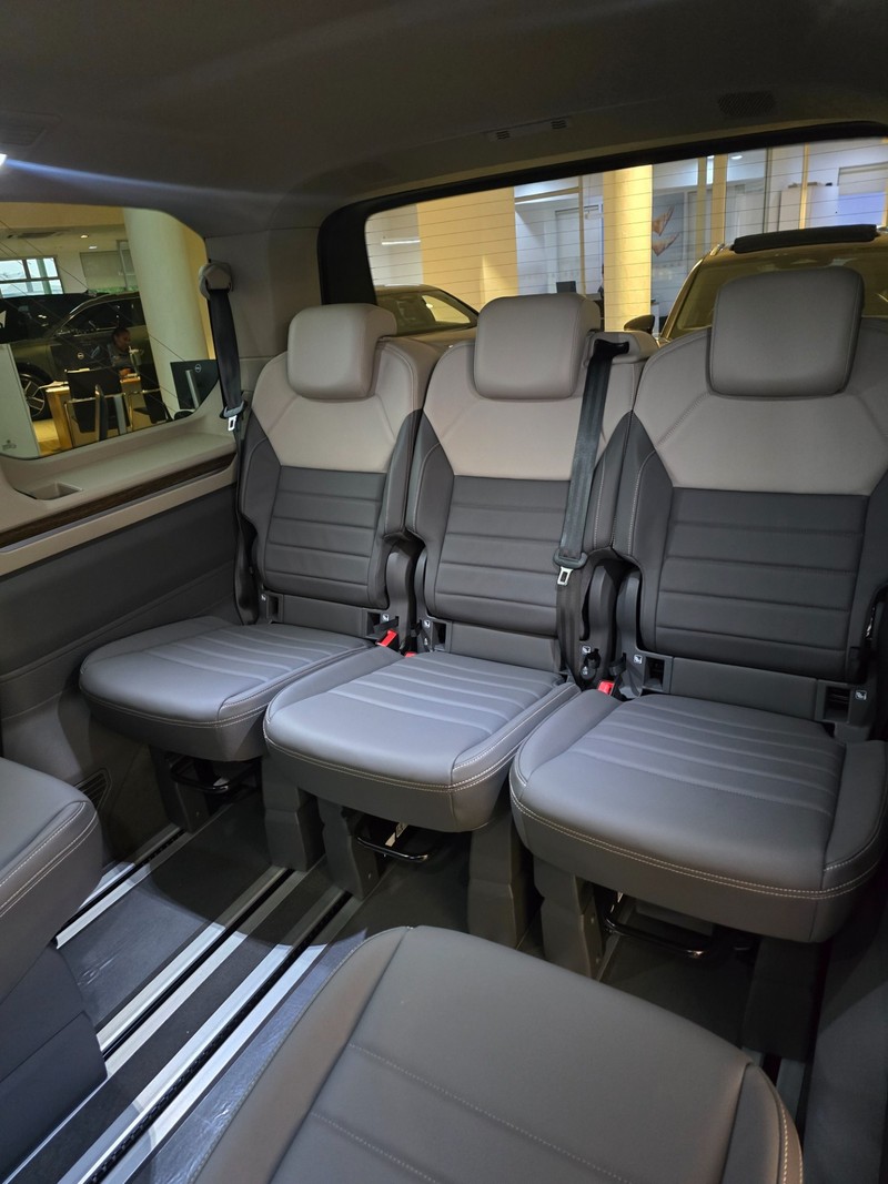 Volkswagen Caravelle - Hatfield VW Northcliff - Image 7