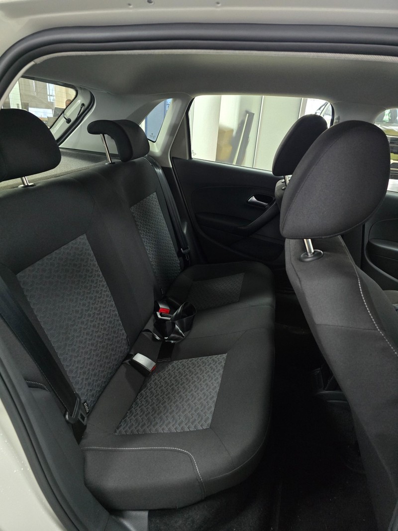 Volkswagen Polo Vivo - Hatfield VW Northcliff - Image 9