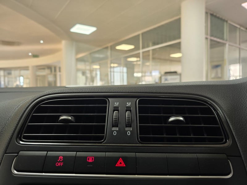 Volkswagen Polo Vivo - Hatfield VW Northcliff - Image 13