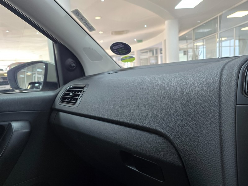 Volkswagen Polo Vivo - Hatfield VW Northcliff - Image 14