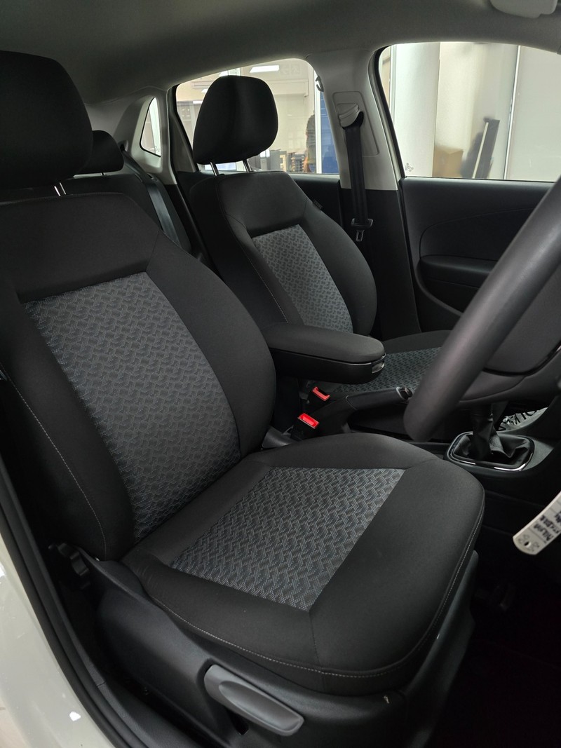 Volkswagen Polo Vivo - Hatfield VW Northcliff - Image 10