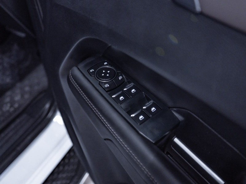 Volkswagen Amarok - Chery Waterfall - Image 14