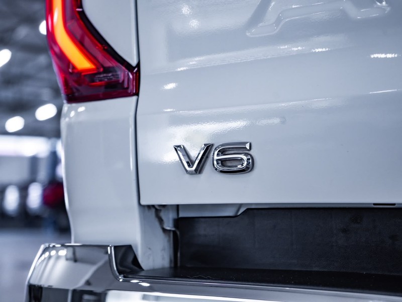 Volkswagen Amarok - Chery Waterfall - Image 9