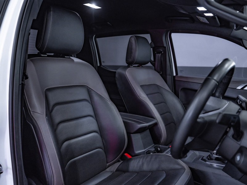 Volkswagen Amarok - Chery Waterfall - Image 16