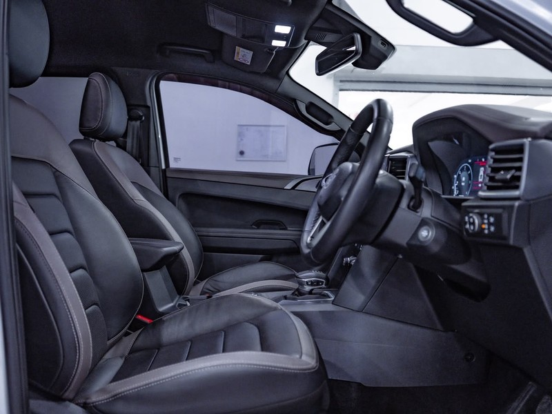 Volkswagen Amarok - Chery Waterfall - Image 17