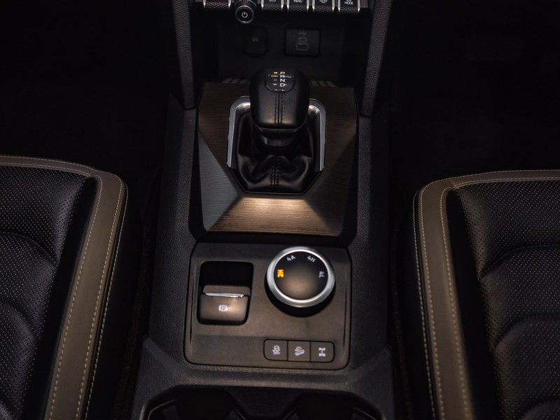 Volkswagen Amarok - Ford Sandton - Image 11