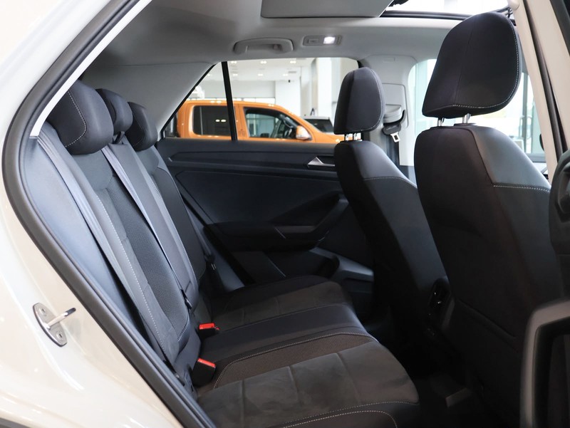 Volkswagen T-Roc - Hatfield VW Melrose Arch - Image 10