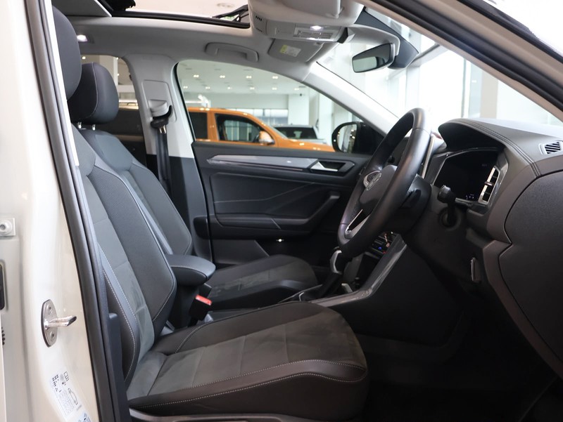 Volkswagen T-Roc - Hatfield VW Melrose Arch - Image 9