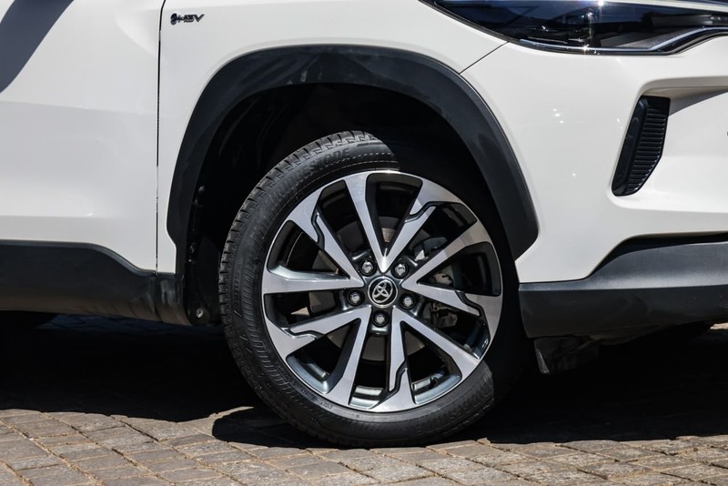 Toyota Corolla Cross - Geely Hatfield - Image 2