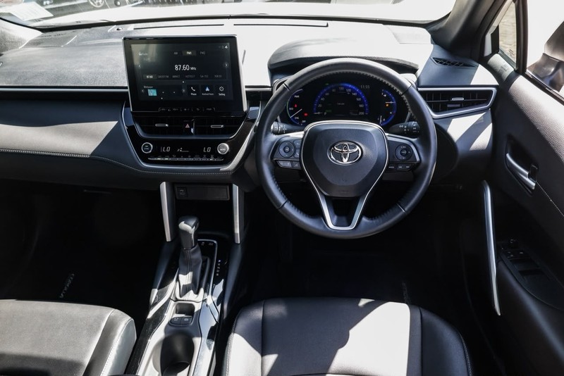 Toyota Corolla Cross - Geely Hatfield - Image 16