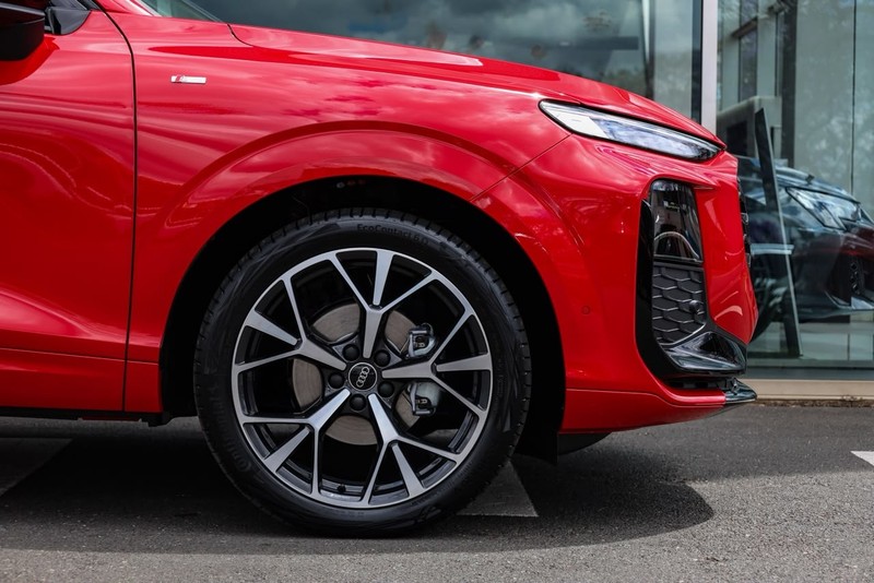 Audi Q3 - Audi Centre Hatfield - Image 4