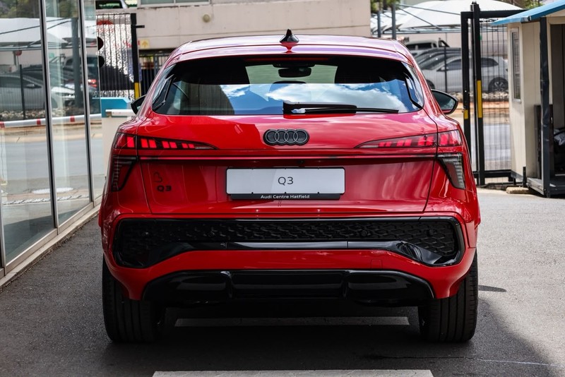 Audi Q3 - Audi Centre Hatfield - Image 7