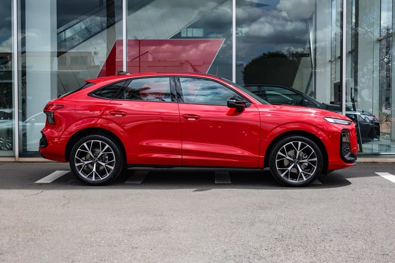 Audi Q3 - Audi Centre Hatfield - Image 5