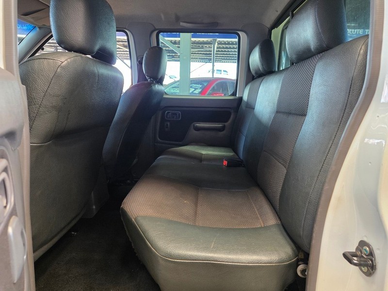 Nissan NP300 Hardbody - Auto Investments Montana - Image 8