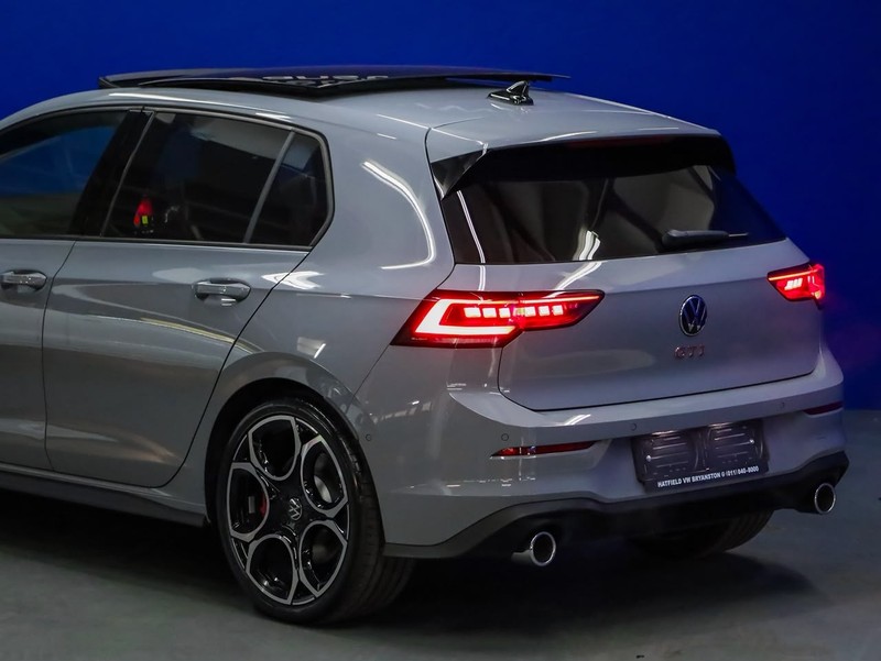 Volkswagen Golf - Hatfield VW Bryanston - Image 18